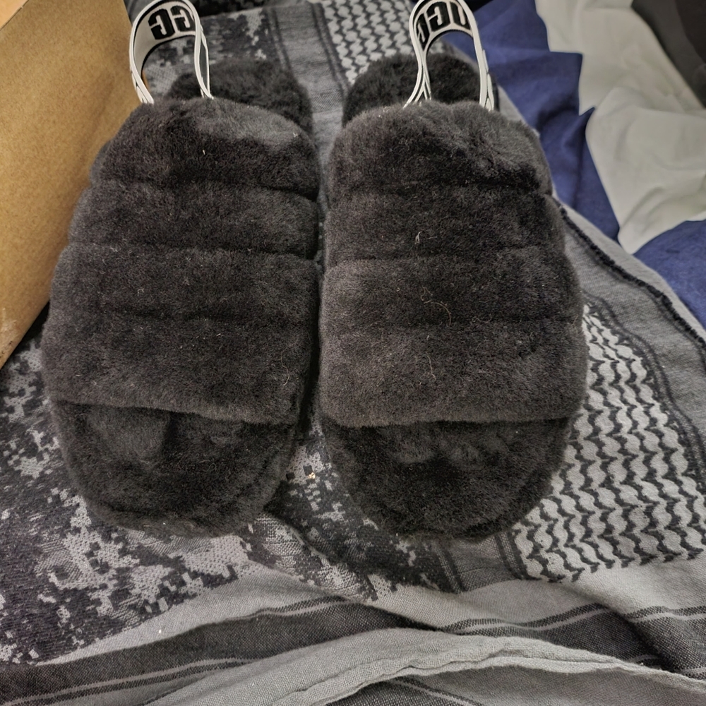 Ugg fluffy yeah